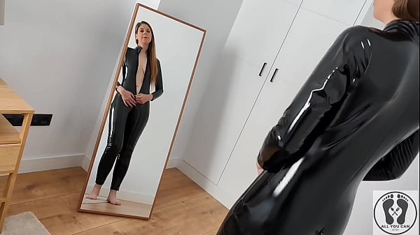 ALICE MAZE MILF PUBLIC LEATHER SHINY FETISH CEI PUSSY JUICY