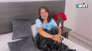 ¿Lo quieres sin condón? Bien… Te dejaré correrte dentro de mí.. jenifer play